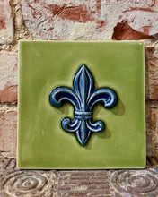 Load image into Gallery viewer, Fleur De Lis - Bold