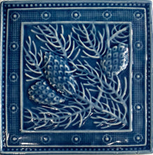 Load image into Gallery viewer, Pine Cone