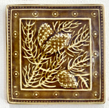 Load image into Gallery viewer, Pine Cone