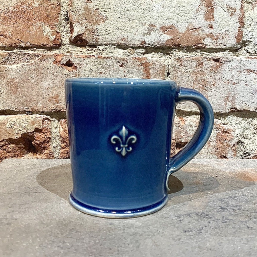 MUGS
